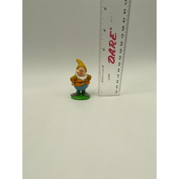 Disney Snow White Happy Figurine: Collectible Princess Toy, Cake Topper, - Picture 2 of 6